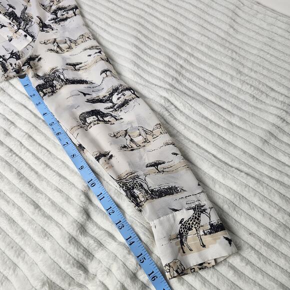 Banana Republic Safari Animal Print Blouse Small Elephants Zebras Giraffes Work - Picture 7 of 7